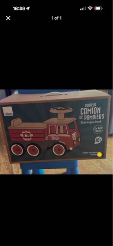 Childs ride fire truck - on,