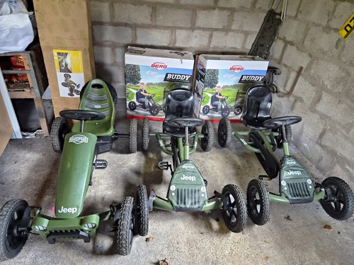 Berg jeep pedal go karts - jeep,